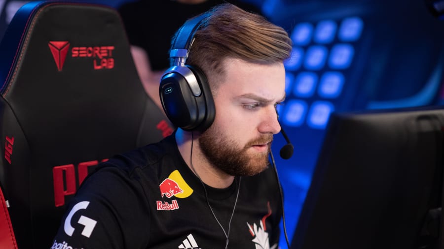 FaZe 晋级第三阶段，而 FlyQuest 被淘汰出 StarLadder 布达佩斯 Major 2025