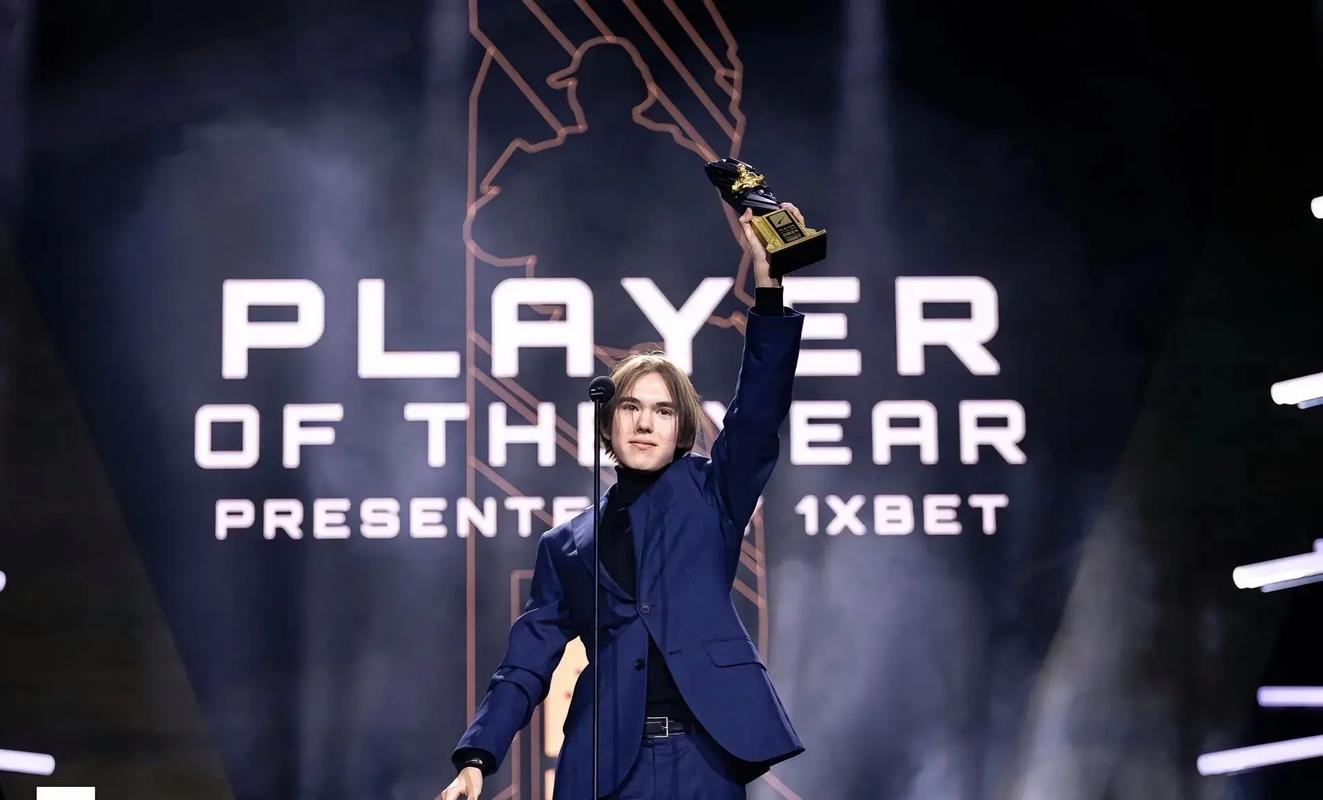 两年合同续约！ Bilibili Gaming 正式宣布： bin 将继续与我们合作至2026年